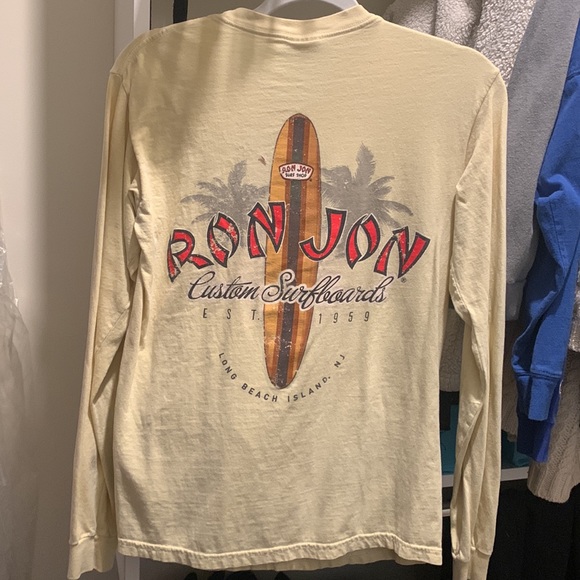 Light yellow in color - Picture 2 of 3